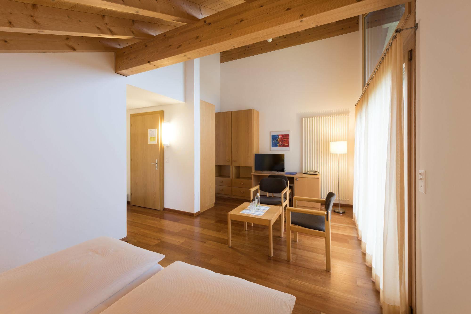 Hotel Bluemlisalp à Kandersteg Extérieur photo