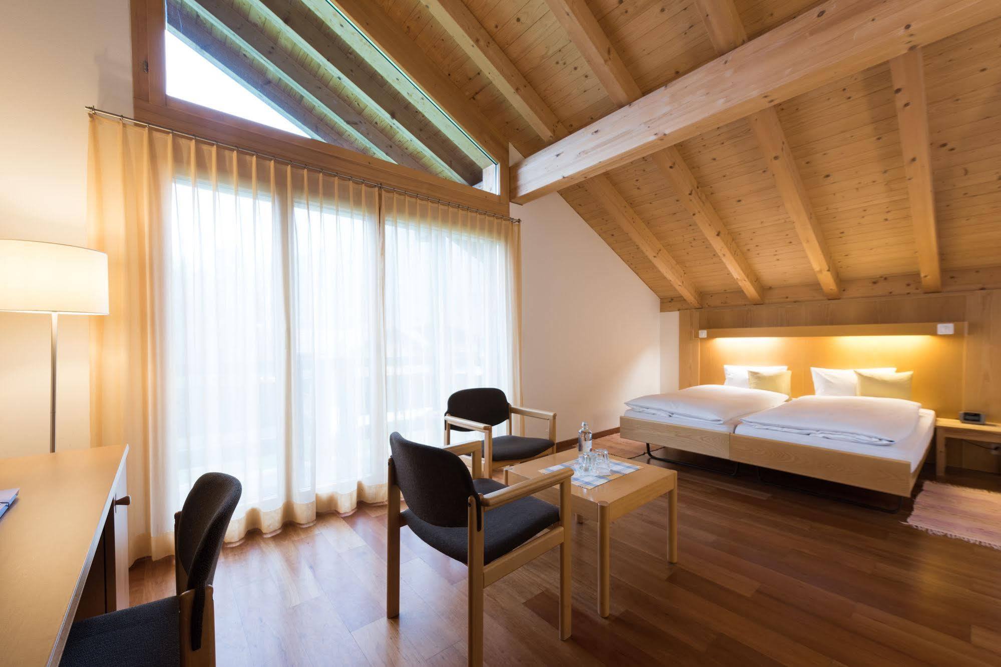 Hotel Bluemlisalp à Kandersteg Extérieur photo